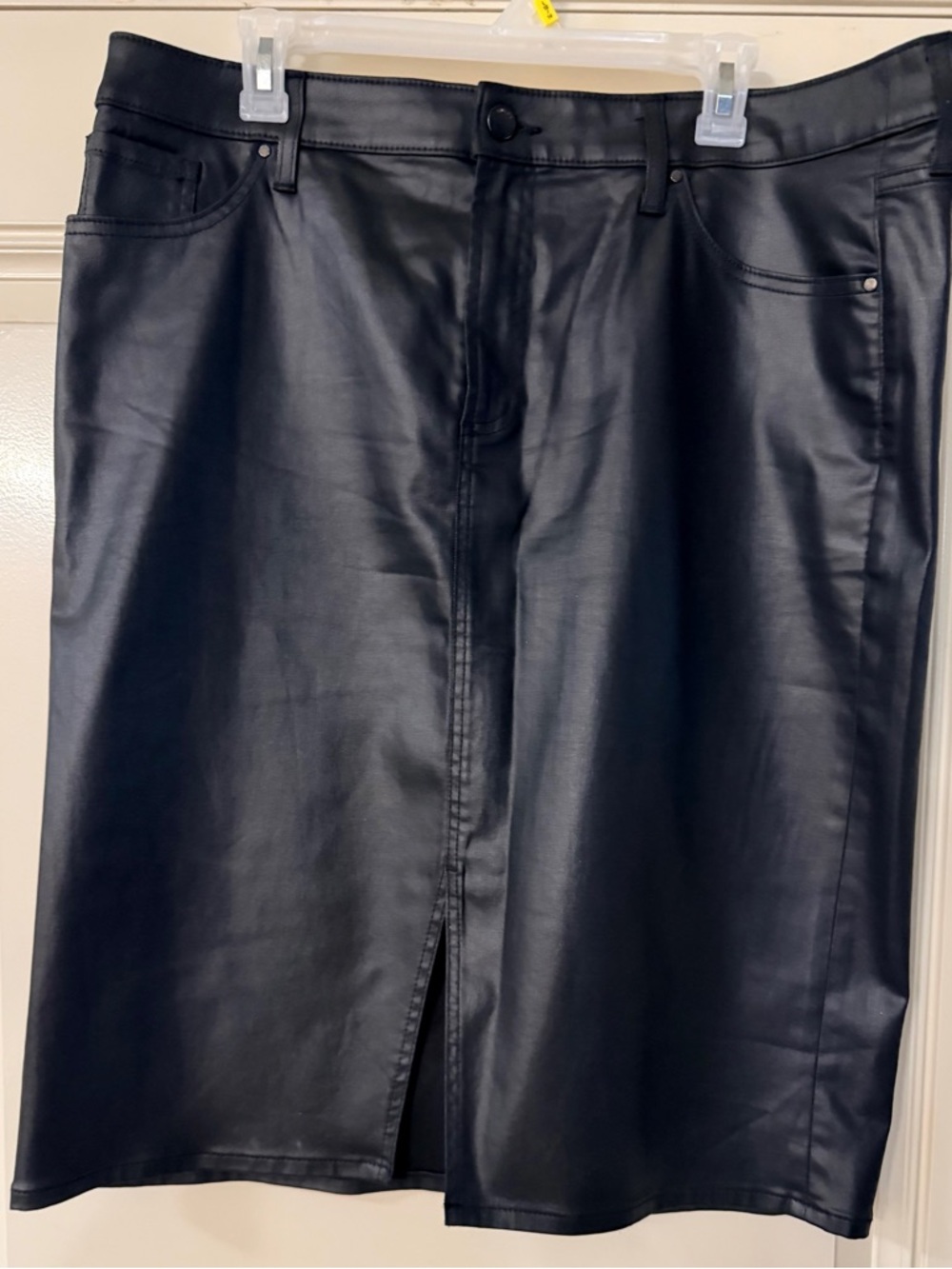Chico's Black Pencil Skirt - Classic Tailored Style